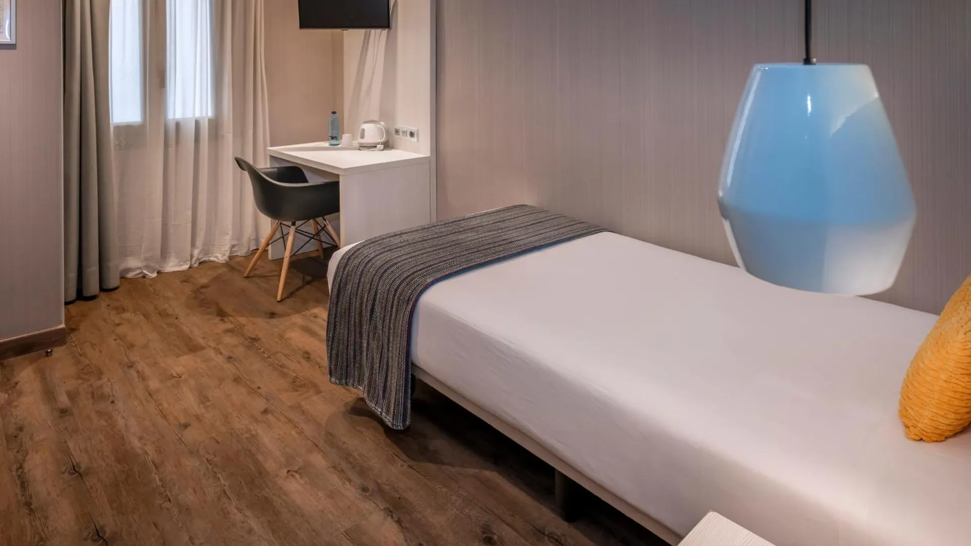 Hostal Operaramblas Barcelona Pensión