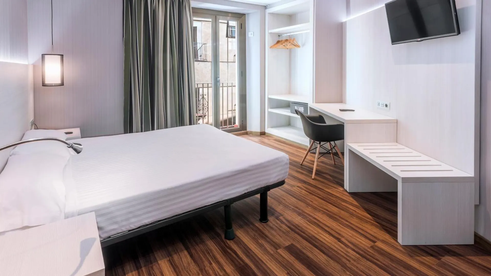 Hostal Operaramblas Barcelona